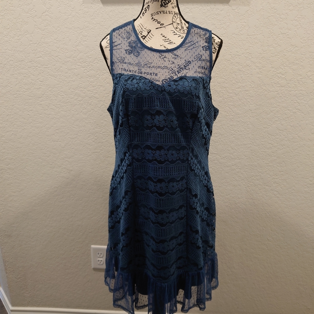 Francesca's Collections light Navy Blue Lace Sweetheart Dress. Size XL